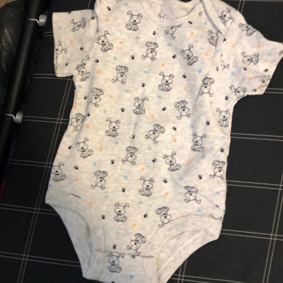 Set of 9 onesies - Picture 10 of 10